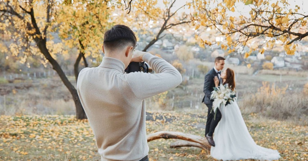 Is it okay to negotiate prices with a photographer